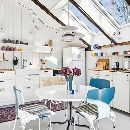 Cozy Small House Close To