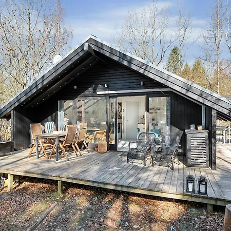 Enjoy The Peace And Charm Of Cosy Little Surrounded By Forest And Nature Close To And Family Attractions Ebeltoft